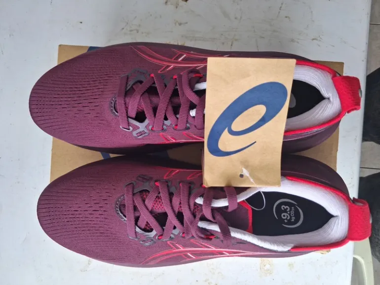 Tweedehands Asics nimbus 28 bike — afbeelding 7 van 9