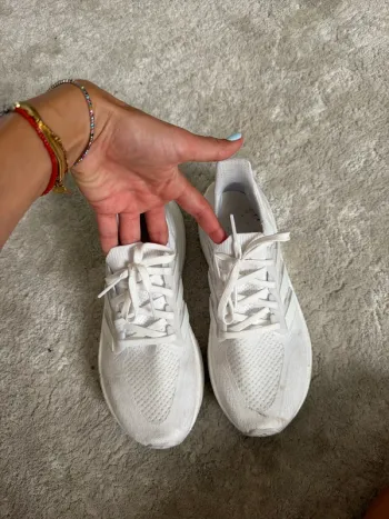 Adidas Ultra Boost bike usato — immagine 3 di 8