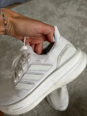 Adidas Ultra Boost bike usato — immagine 2 di 8