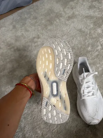 Adidas Ultra Boost bike usato — immagine 4 di 8