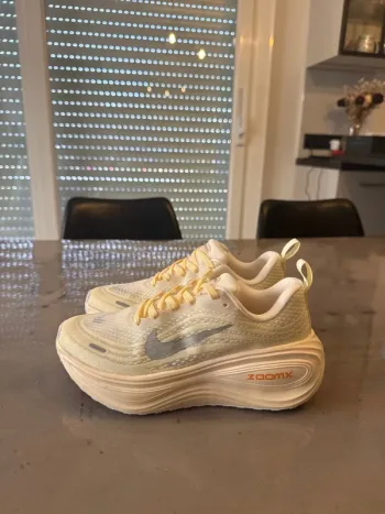 Použité Nike Vomero Plus bike