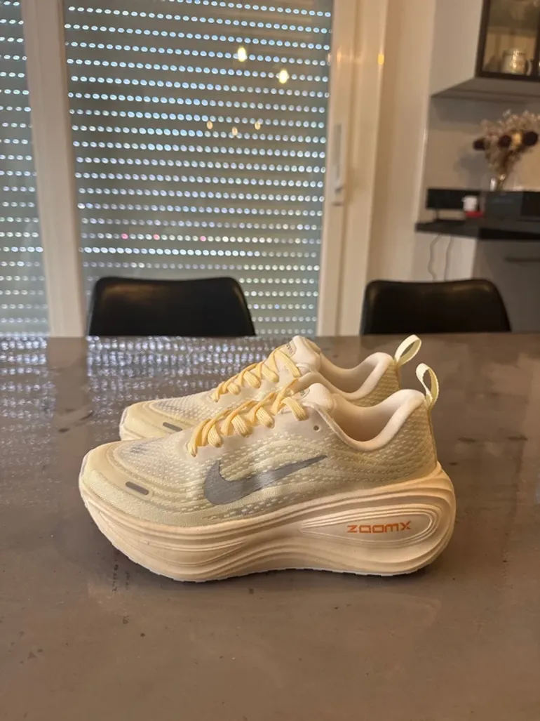 Použité Nike Vomero Plus bike — obrázek 1 z 4