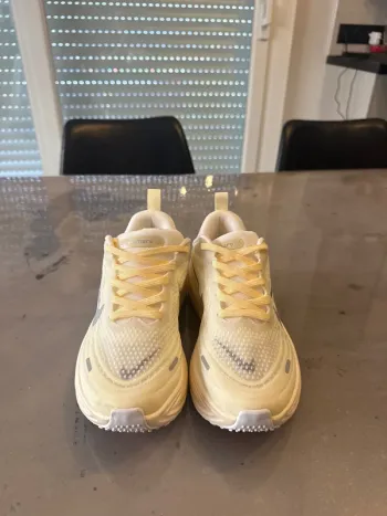 Použité Nike Vomero Plus bike — obrázek 2 z 4