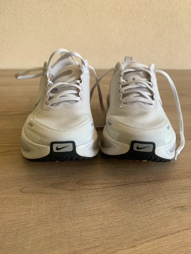 Použité Nike Vomero plus bike — obrázek 3 z 8