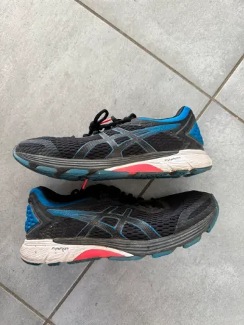 Asics GT-4000 bike usato