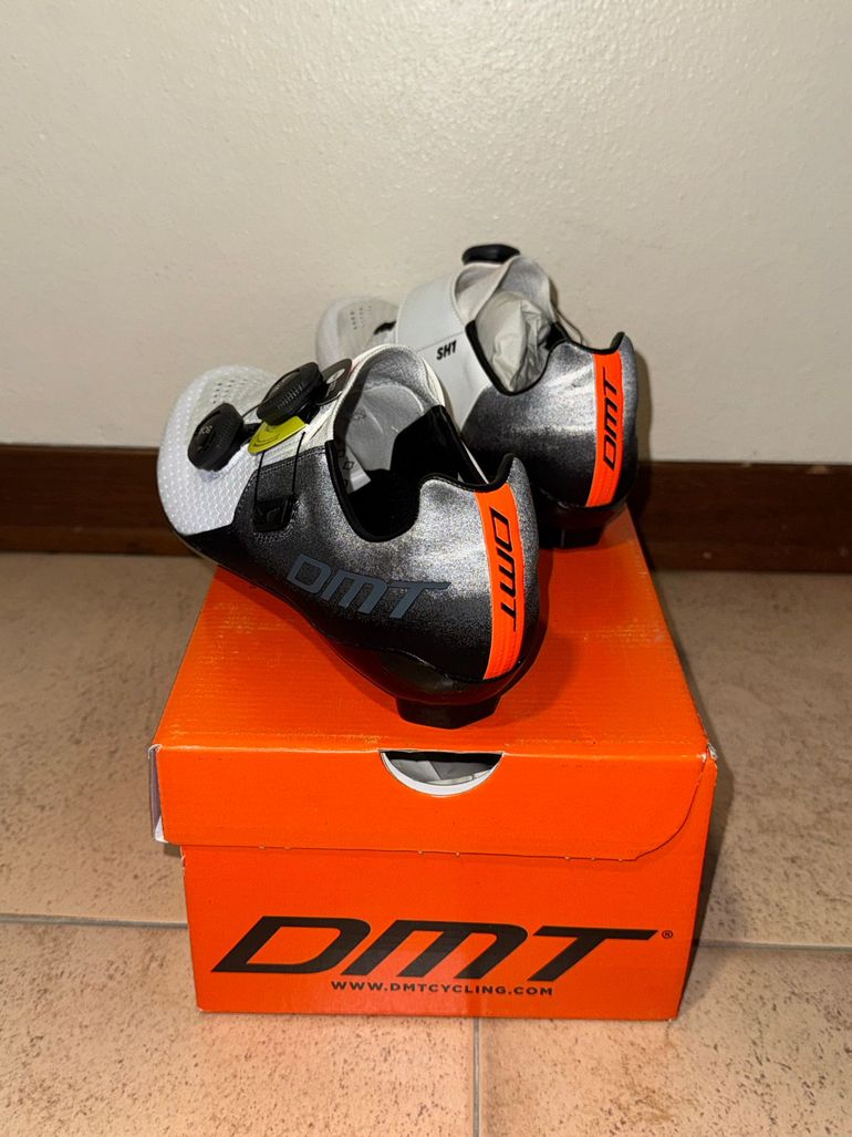 Tweedehands Dmt SH1 bike — afbeelding 2 van 6