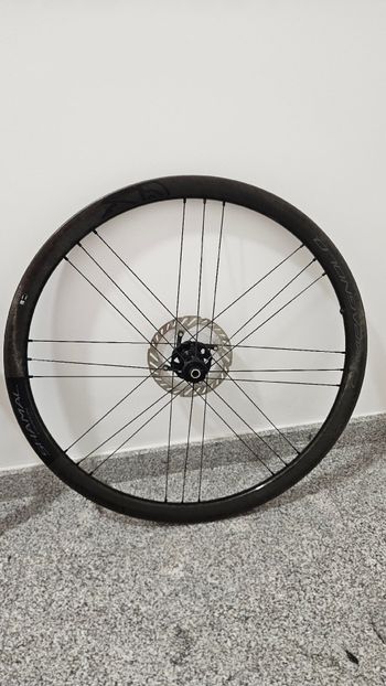 Used Campagnolo Shamal C21 Carbon Wheelset 2023 bike — image 7 of 8