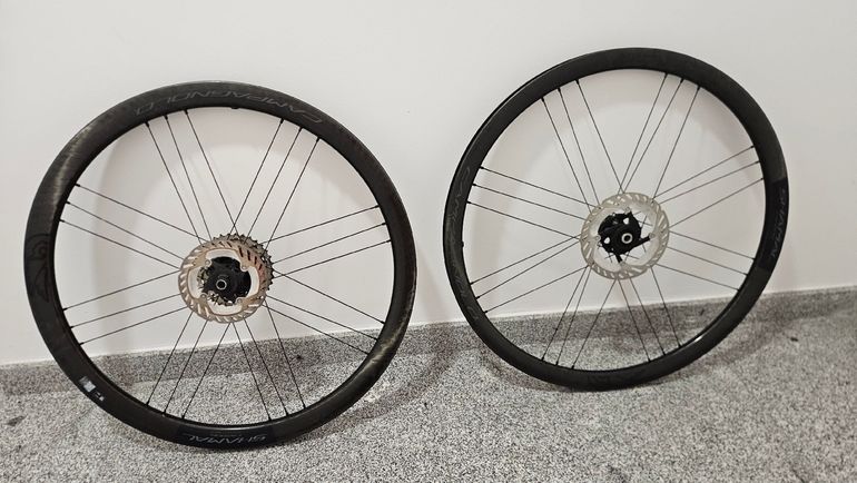 Used Campagnolo Shamal C21 Carbon Wheelset 2023 bike — image 2 of 8