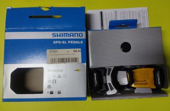 Used Shimano PD-R550 Pedals Pretos bike — image 7 of 10
