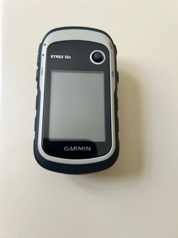 Garmin eTrex 32x Handheld GPS bike usato