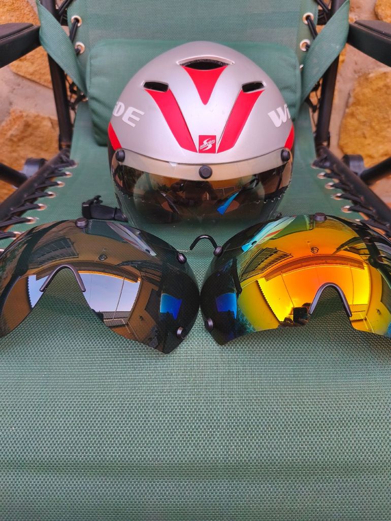 Tweedehands wildside TT Helmet bike — afbeelding 2 van 3