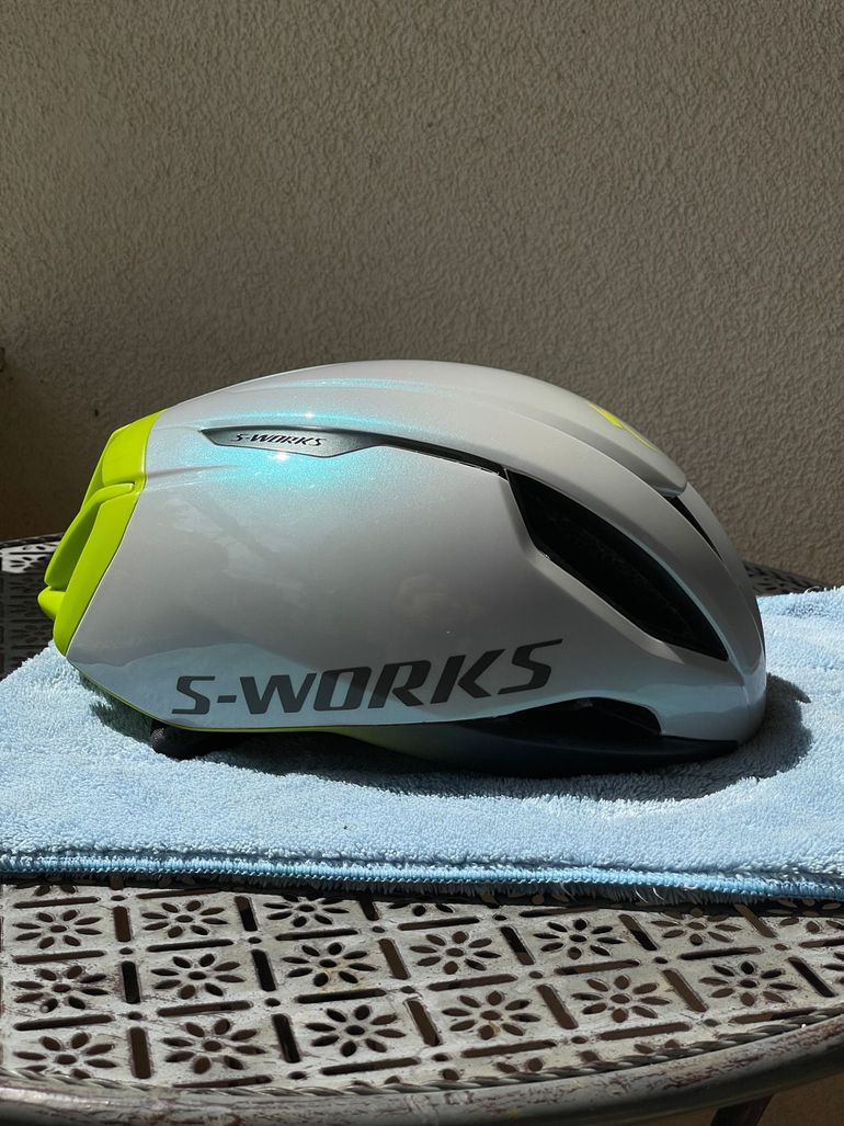 Used Specialized S-Works Evade 3 Hyper Dove Grey M 2025 bike — image 11 of 20