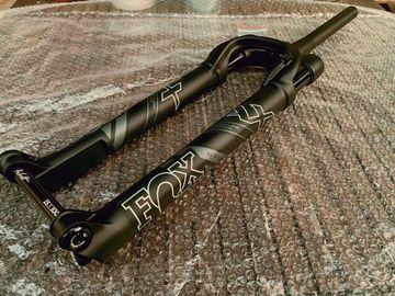 Used Fox 32 FLOAT AX PERFORMANCE Elite 700C Fork bike — image 2 of 7
