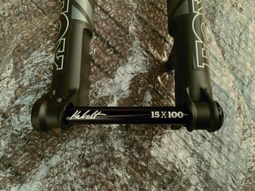 Used Fox 32 FLOAT AX PERFORMANCE Elite 700C Fork bike — image 3 of 7