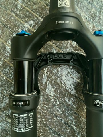 Used Fox 32 FLOAT AX PERFORMANCE Elite 700C Fork bike — image 5 of 7