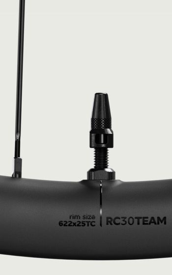 Używany OQUO RC30TEAM 2026 bike — zdjęcie 2 z 2