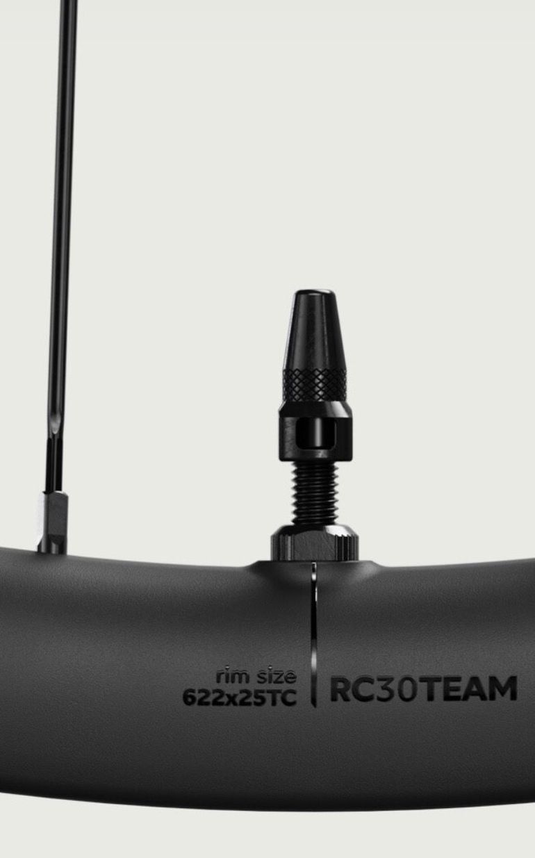 Używany OQUO RC30TEAM 2026 bike — zdjęcie 2 z 2