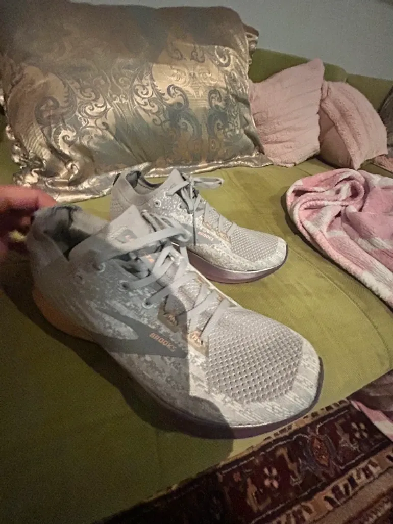Brooks Damen Laufschuhe Gr 42 bike d'occasion — image 5 sur 11