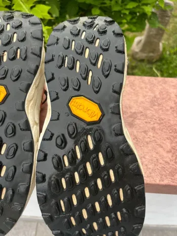 Gebrauchtes New Balance Fresh Foam X Hierro v7 bike — Bild 8 von 8