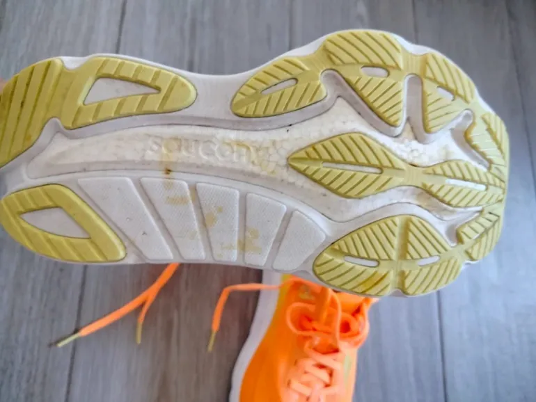 Gebrauchtes Saucony Running Shoes Size 39 bike — Bild 3 von 4