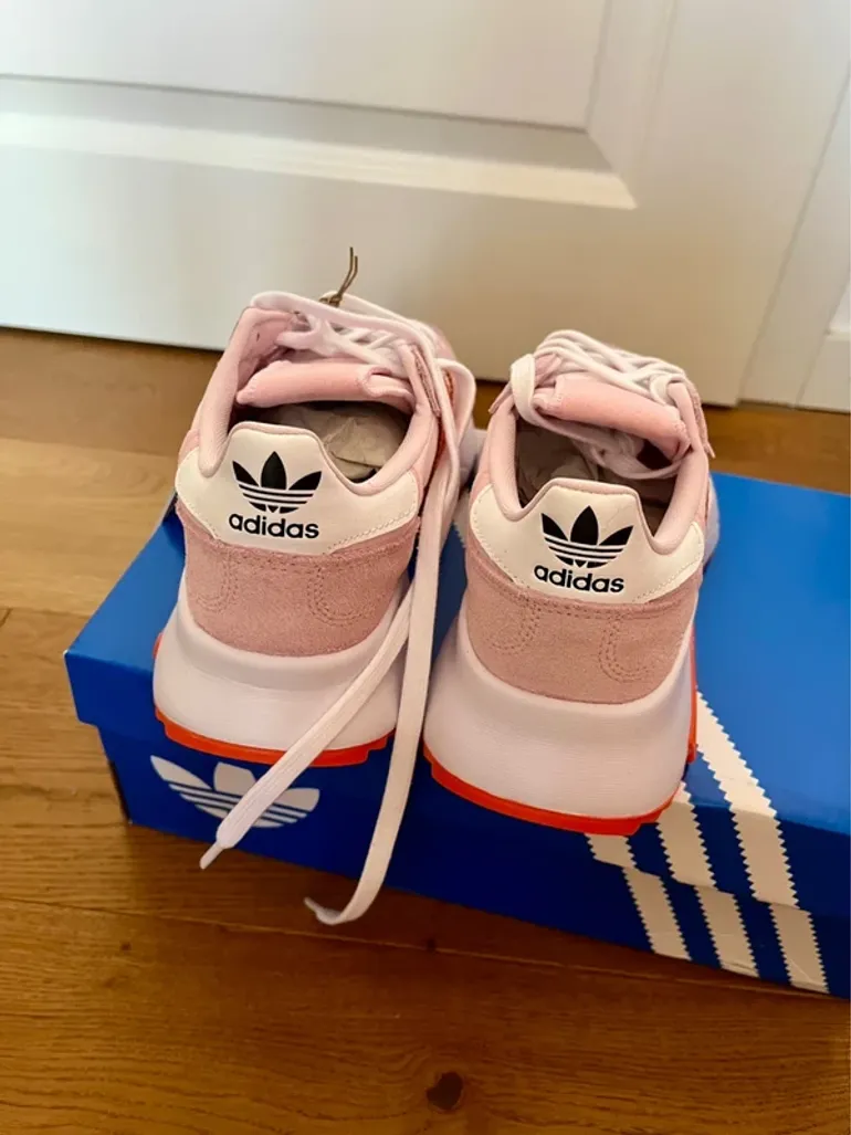 Orange Adidas Sportschuhe Sneaker rosa bike usato — immagine 4 di 6