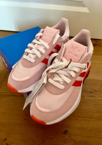 Orange Adidas Sportschuhe Sneaker rosa bike usato — immagine 2 di 6