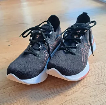 Tweedehands Asics Gel-Cumulus 25 bike