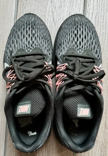 Brugt Nike Running Shoes bike — billede 3 af 4