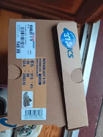 Asics Novablast 5 bike de segunda mano — imagen 5 de 7
