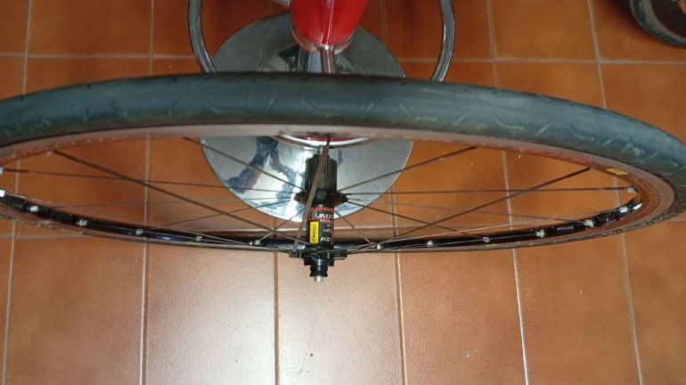 Used Mavic Ksyrium Elite Rear Wheel bike — image 4 of 5