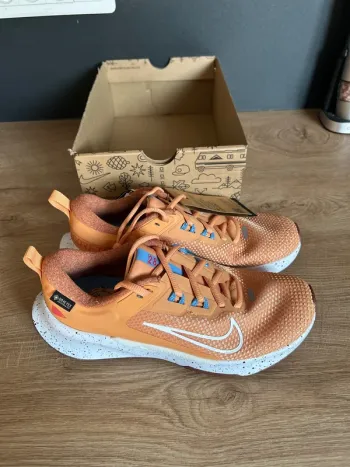 Nike Basket 38, 5 bike usato