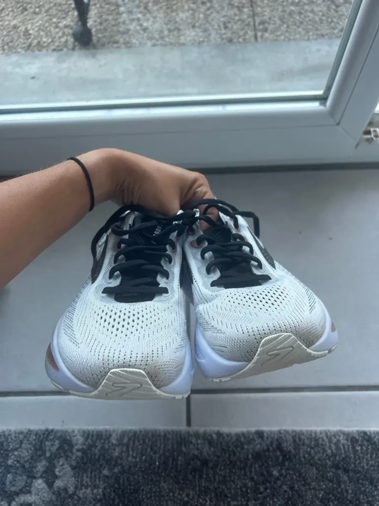 Brooks Ghost 17 bike d'occasion — image 3 sur 5