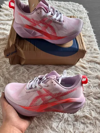 Asics Novablast 5 bike de segunda mano
