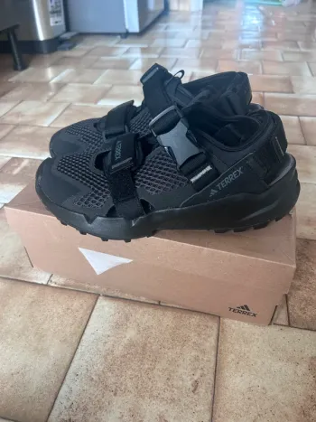 Adidas Terrex Hydroterra bike usato