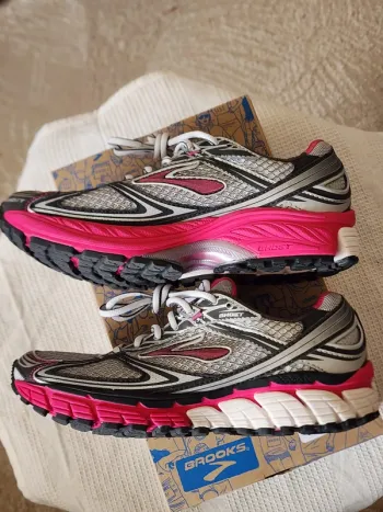 Brooks Ghost 5 bike d'occasion — image 2 sur 9
