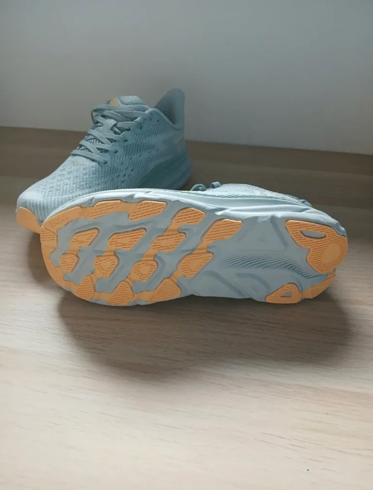 Gebrauchtes Hoka running shoes bike — Bild 3 von 3