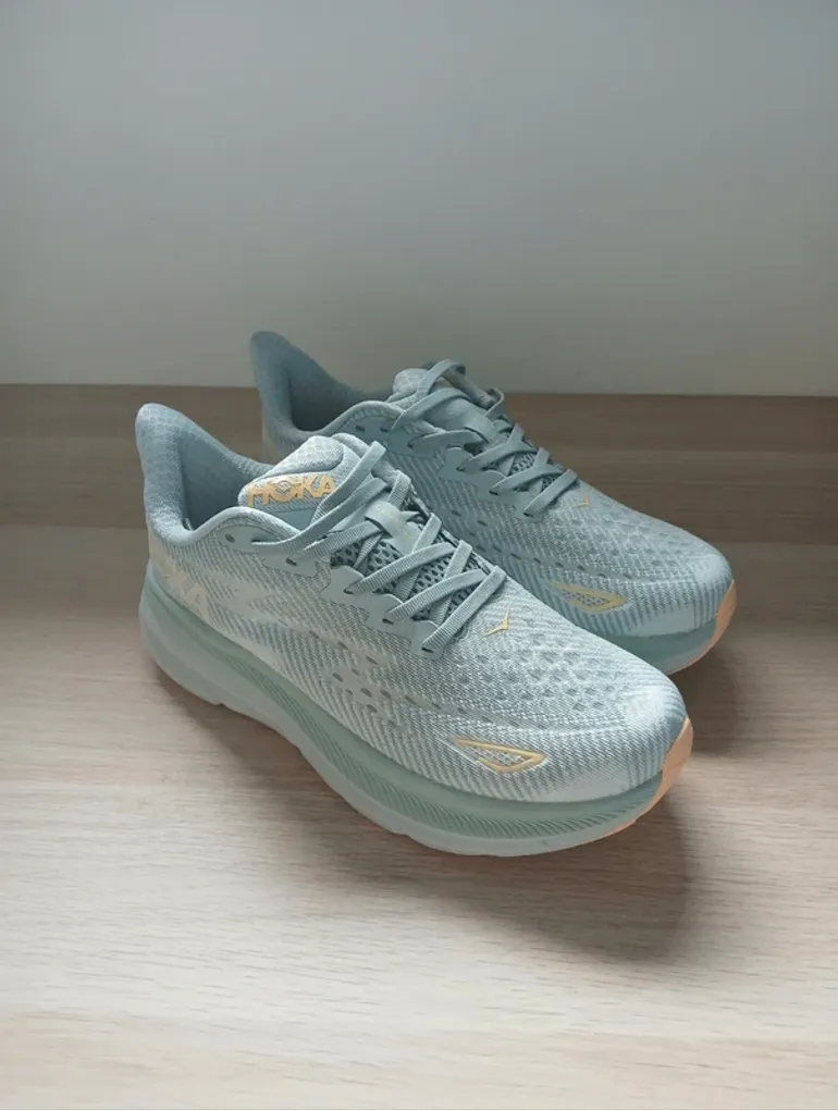 Gebrauchtes Hoka running shoes bike — Bild 1 von 3