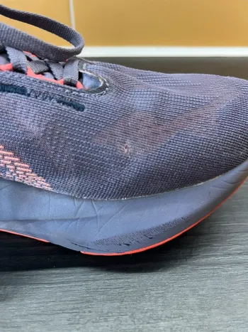 Asics Novablast 5 bike de segunda mano — imagen 7 de 14