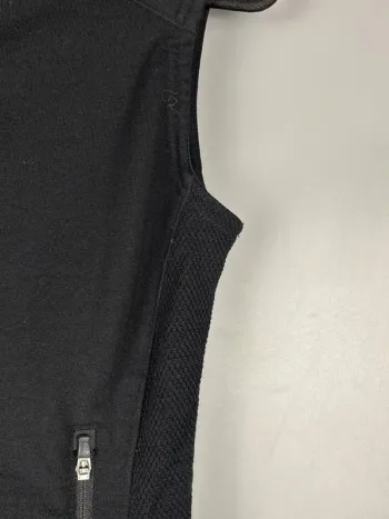 Used Icebreaker GT 340 Merino Wool Vest bike — image 5 of 9