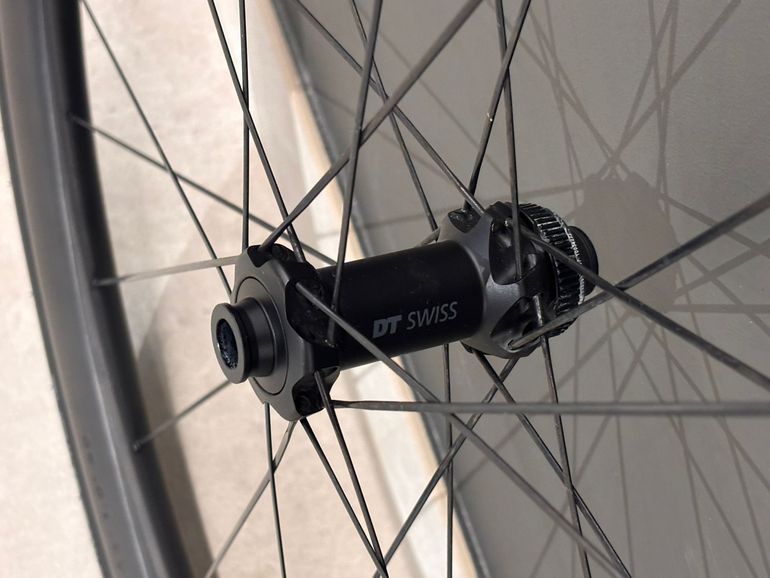 Used Syncros Capital 1.0s 40 2026 bike — image 4 of 10