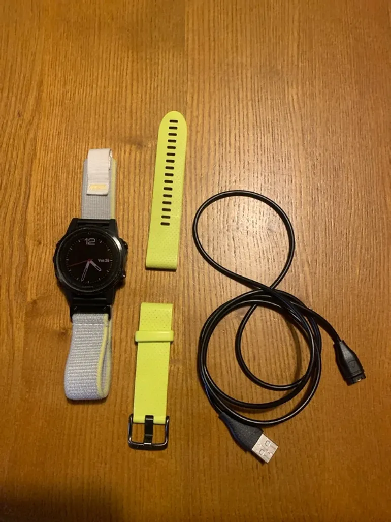 Gebrauchtes Garmin Fenix 5S bike — Bild 1 von 3