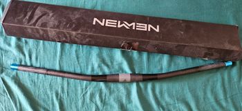Gebrauchtes Newmen Carbon MTB Handlebar 31.8 mm, 10 mm rise 2024 bike — Bild 2 von 4