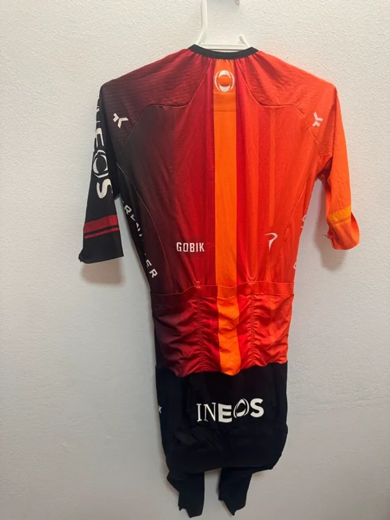 Gobik exclusive Roadsuit Team Ineos Roadsuit size M bike d'occasion — image 5 sur 9
