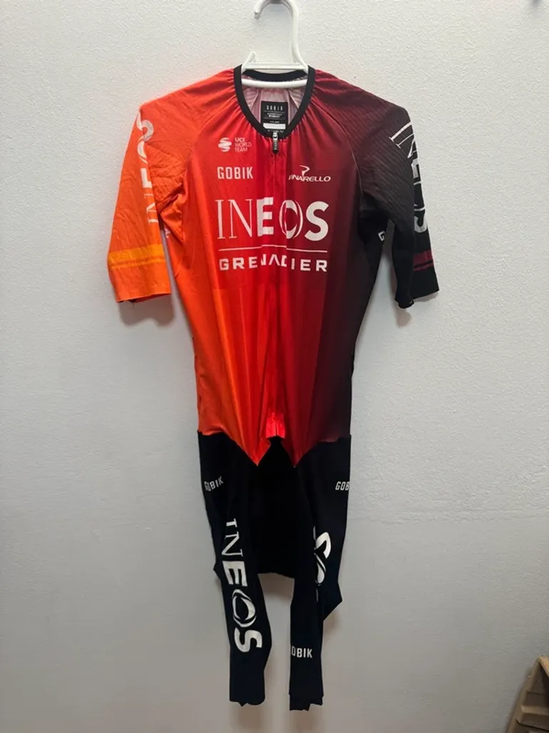 Gobik exclusive Roadsuit Team Ineos Roadsuit size M bike d'occasion — image 2 sur 9