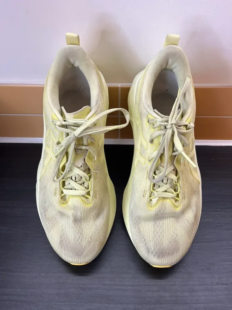 Asics Novablast 5 bike de segunda mano — imagen 2 de 13