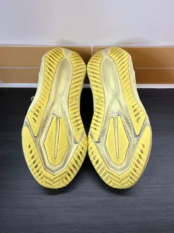 Asics Novablast 5 bike de segunda mano — imagen 5 de 13