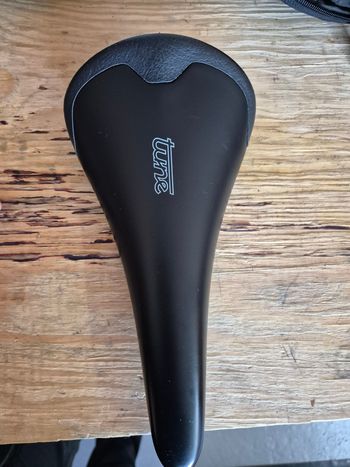 Tweedehands Tune Komm-Vor+ Plus Carbon Saddle bike