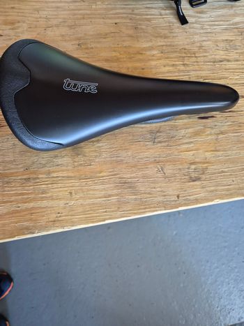 Tweedehands Tune Komm-Vor+ Plus Carbon Saddle bike — afbeelding 2 van 2