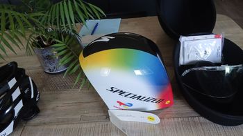Specialized Chrono Helmet 2025 bike de segunda mano