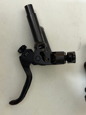 Brugt Shimano Saint Brake Levers 2025 bike — billede 5 af 5